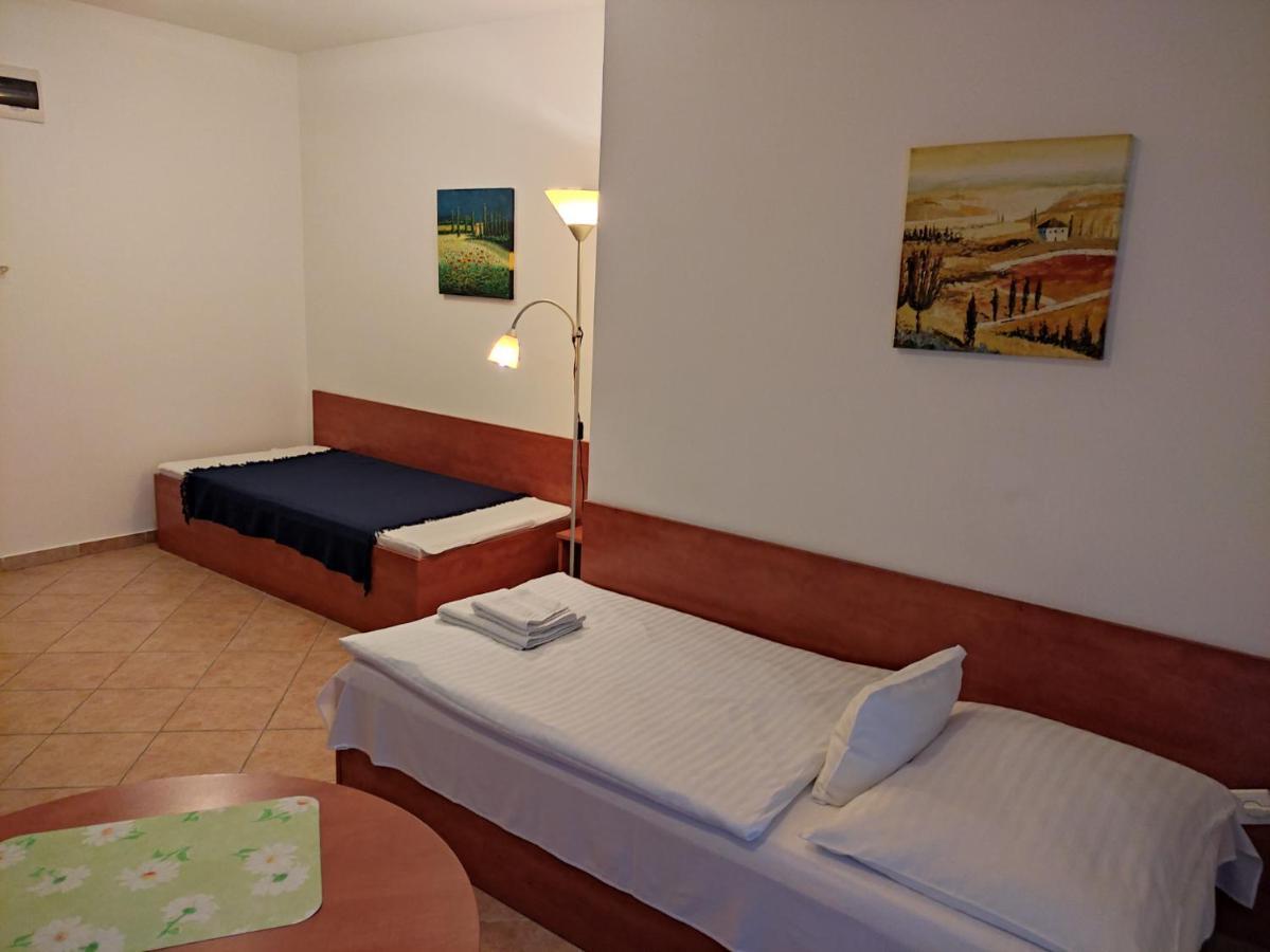 Szent Kristof Apartmanhotel Залегершег Екстериор снимка